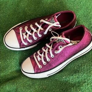 Converse Women's Pink Glitter Sneakers